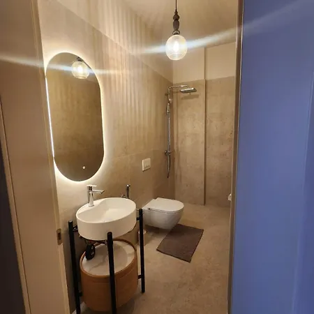 Mimi Altana Luxury