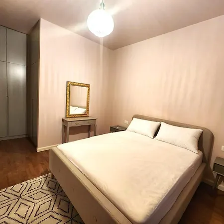 Mimi Altana Luxury