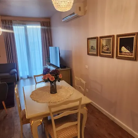 Mimi Altana Luxury * Tirana